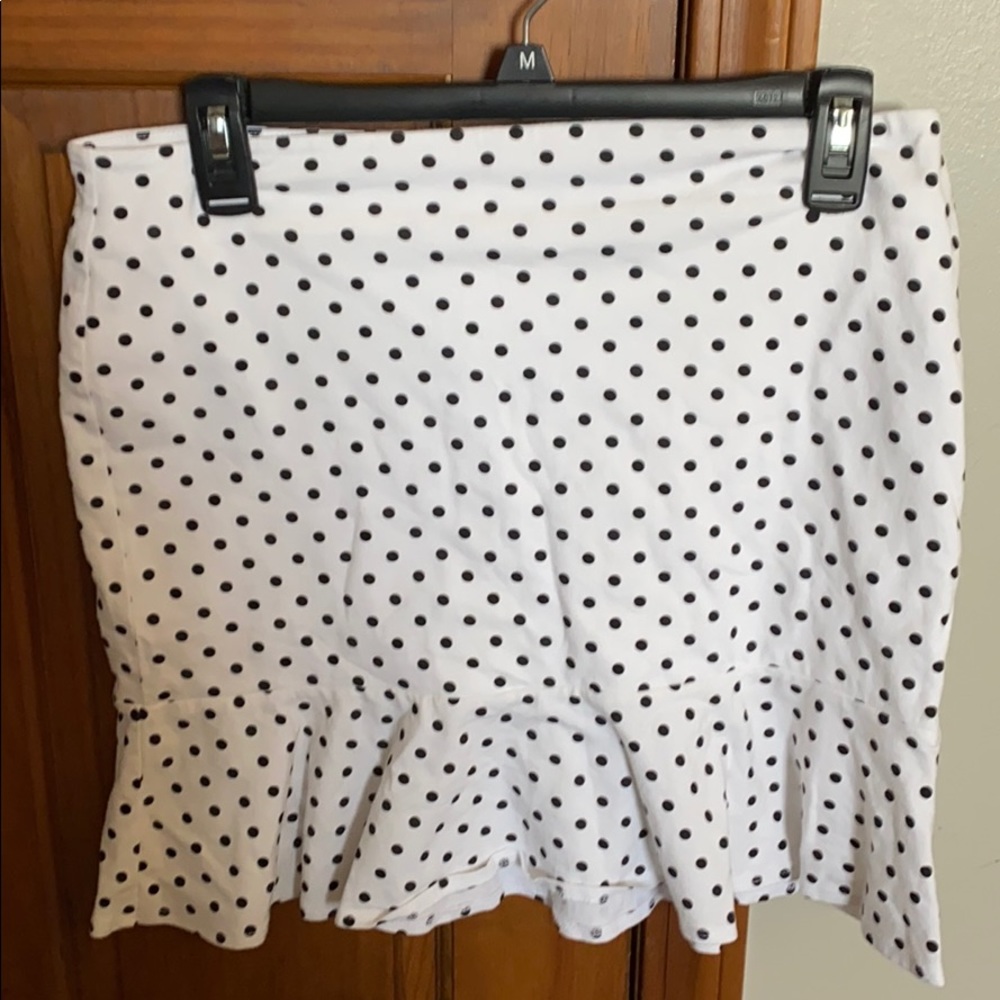Junior skirt, size large,